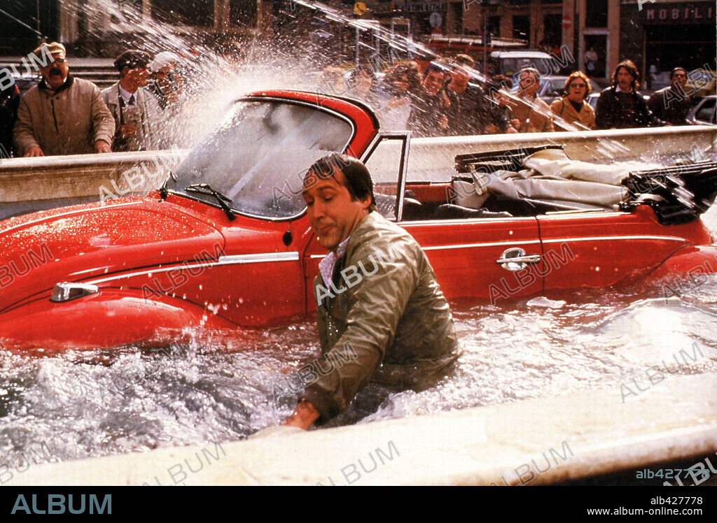 CHEVY CHASE in EUROPEAN VACATION, 1985, directed by AMY HECKERLING. Copyright WARNER BROTHERS.