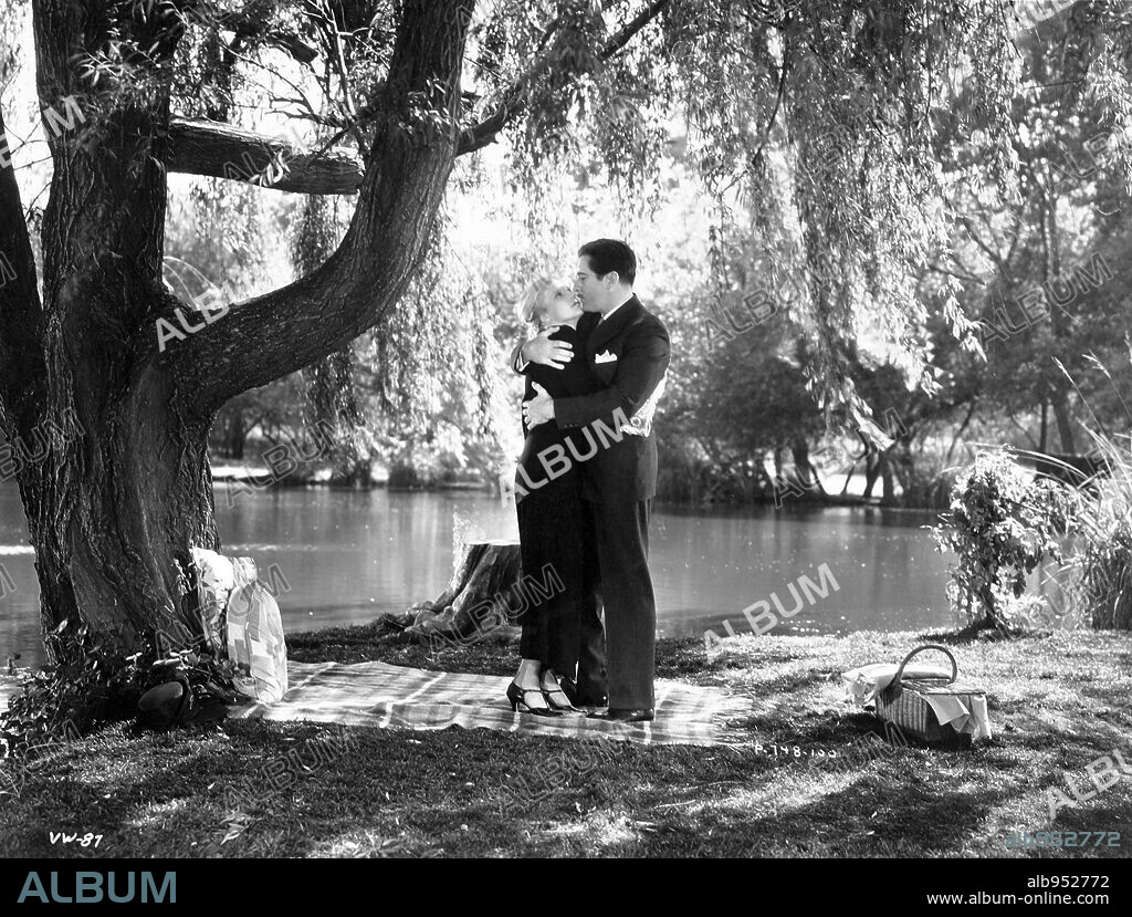ANN HARDING y JOHN BOLES en LA PASIÓN DE VERGIE WINTERS, 1934 (THE LIFE OF VERGIE WINTERS), dirigida por ALFRED SANTELL. Copyright RKO.