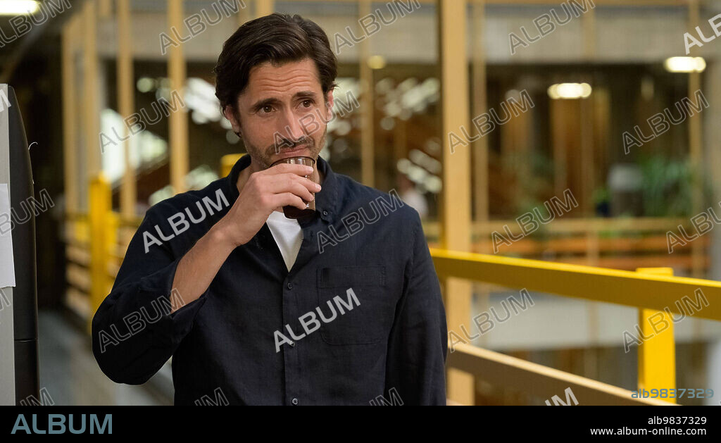 JUAN DIEGO BOTTO en NO ME GUSTA CONDUCIR, 2022, dirigida por BORJA COBEAGA. Copyright Sayaka Producciones.