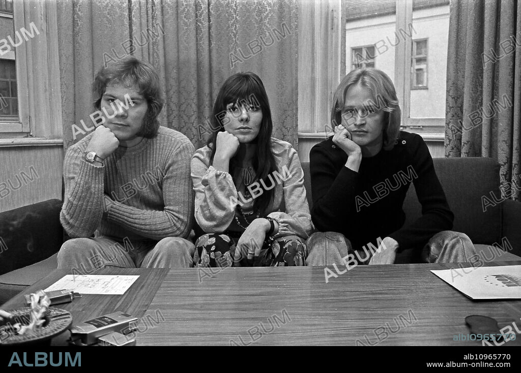 Singers Susan Aviles, Thomas Hock and Peter Petrel (left) at Munich, Germany 1960s.