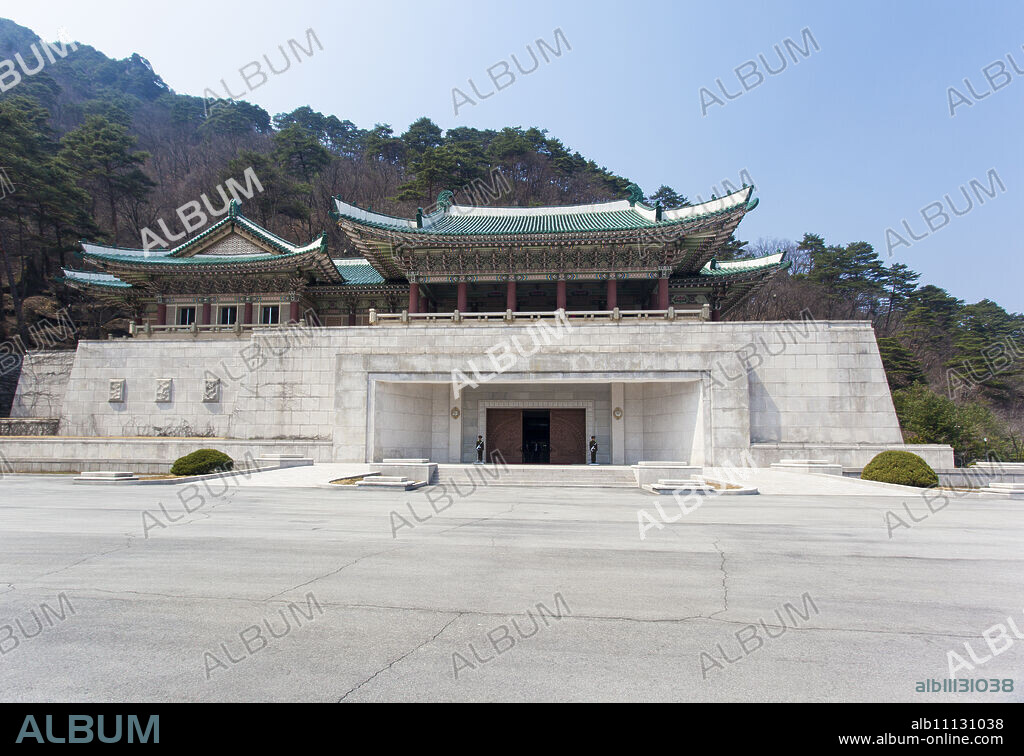 International Friendship Exhibition, massive complex housing the world's gifts for the Great Leaders, Mount Myohyang, Democratic People's Republic of Korea (DPRK), North Korea, Asia.