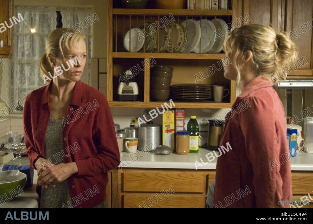 JENNIFER LAWRENCE and KIM BASINGER in THE BURNING PLAIN, 2008, directed by GUILLERMO ARRIAGA. Copyright 2929 PRODUCTIONS.