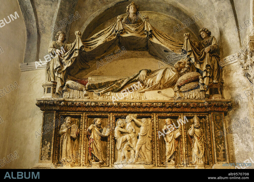 altar de San Anastasio y la Flagelación del Cristo, realizado por Juraj Dalmatinac,catedral de San Domnius, - Svetog Duje- , Palacio Diocleciano, Split, Croacia.