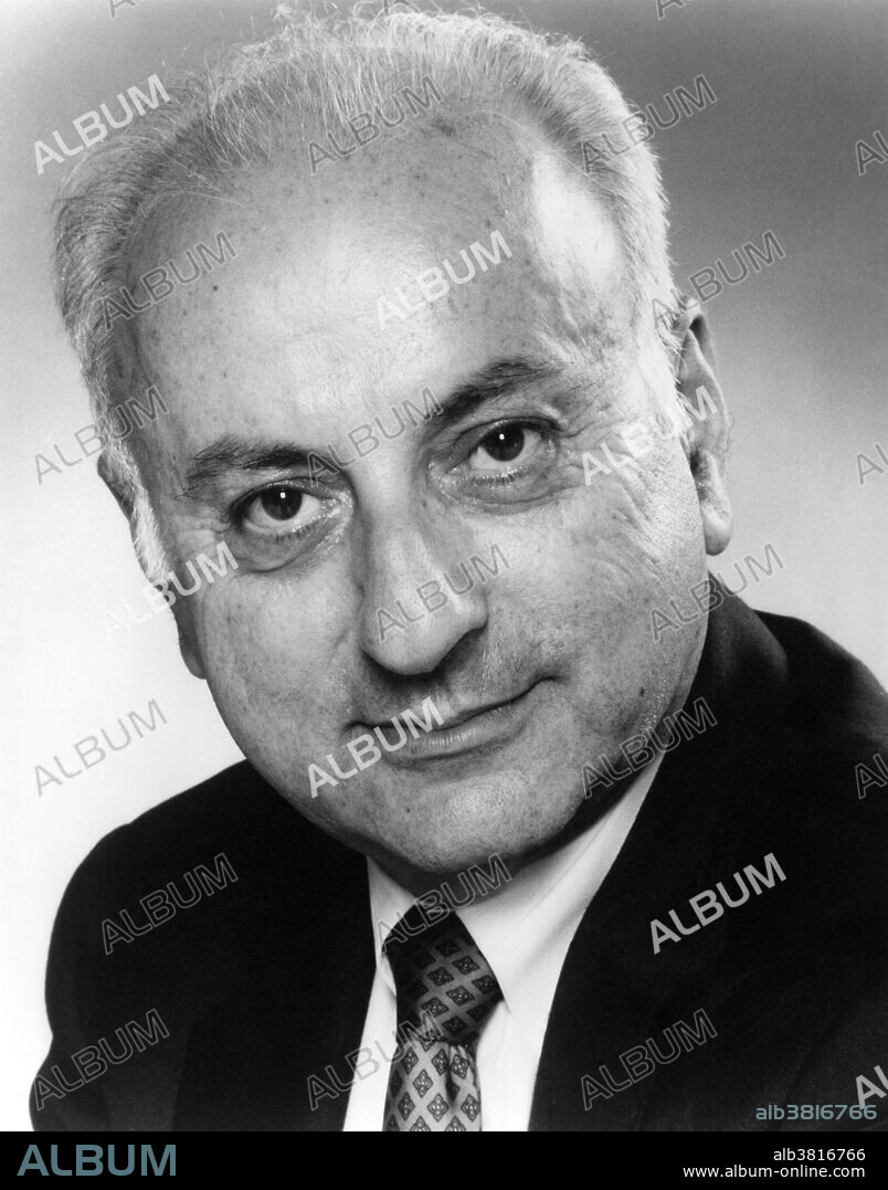 editorial use only . Melvin Schwartz, co-winner of the Nobel Prize in Physics. In 1962, Schwartz, with Leon Lederman and Jack Steinberger, at the time all at Columbia University, discovered the muon neutrino at the Alternating Gradient Synchrotron (AGS), the then brand-new accelerator at the U.S. Department of Energy's Brookhaven National Laboratory. The three researchers shared the 1988 Nobel Prize for this discovery. First coming to Brookhaven in 1955, Schwartz performed his Ph.D. thesis research through 1956 at the Laboratory's first accelerator, the Cosmotron. While finishing his thesis, he was employed by the Laboratory from 1956-58. Returning to Columbia University, Schwartz continued to do research at Brookhaven, working at the AGS from 1958-63. He was extremely influential in molding the experimental program at the Relativistic Heavy Ion Collider (RHIC), Brookhaven's world-class accelerator used to explore matter as it existed at the beginning of the universe.