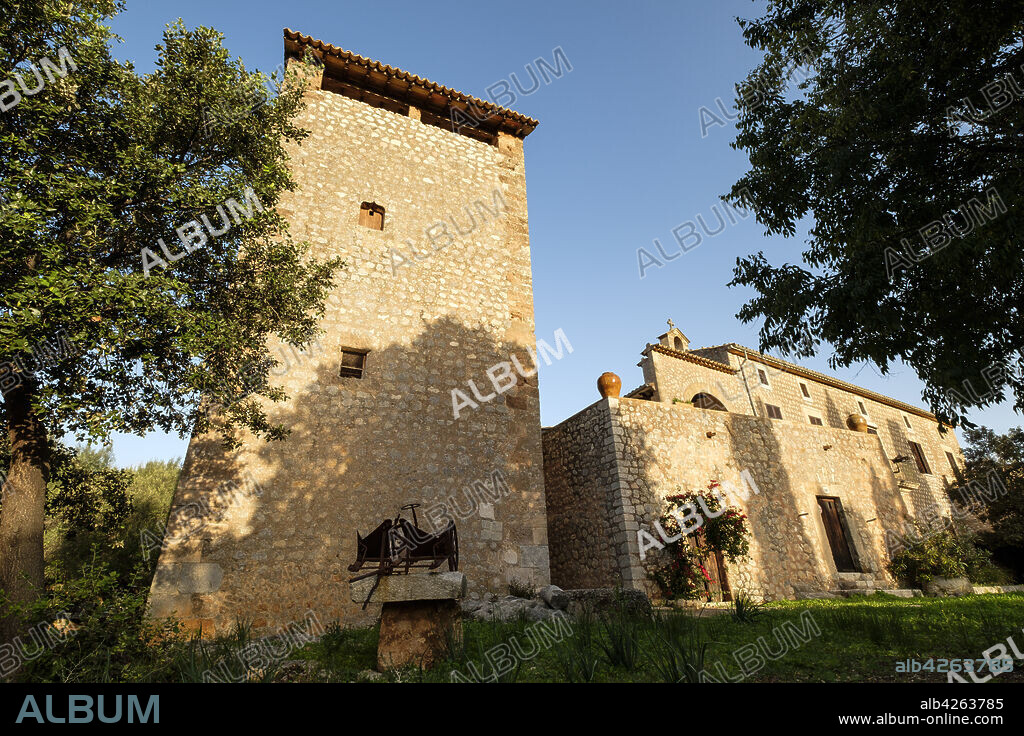 Defensive tower,possessió Son Mas - Pla del Rei, Mallorca, balearic islands, spain, europe.