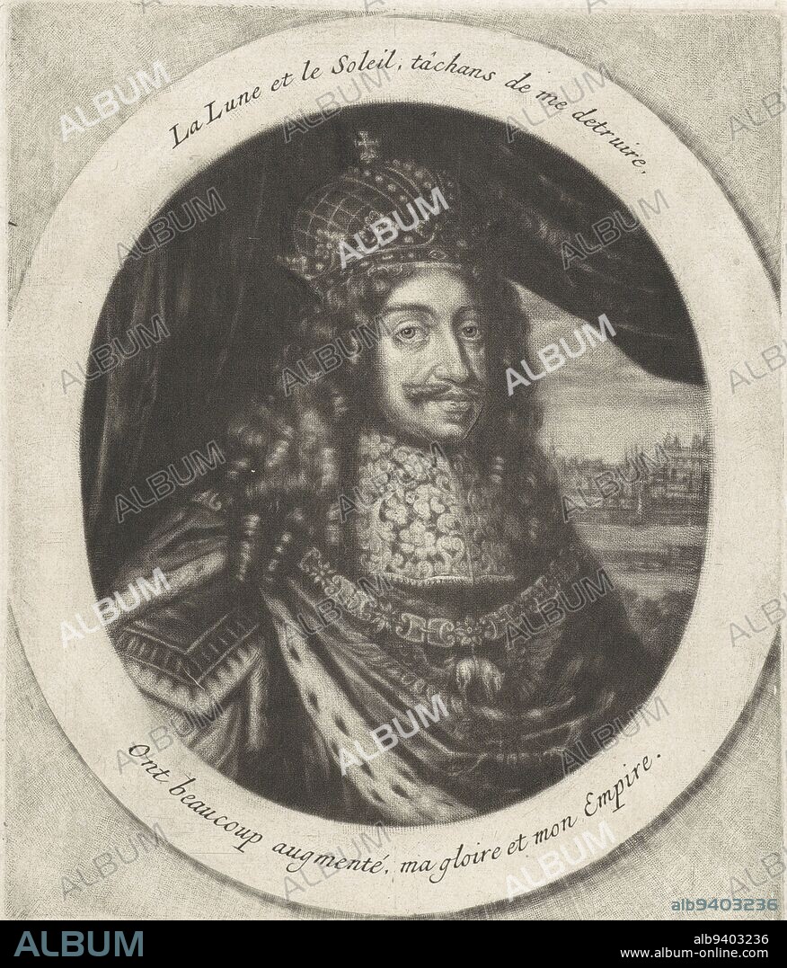Leopold I, emperor of the Holy Roman Empire, archduke of Austria and king of Hungary He wears a crown and a coronation robe Around the neck a chain with the badge of order of the Order of the Golden Fleece, Portrait of Emperor Leopold I, print maker: Jacob Gole, (mentioned on object), Staten van Holland en West-Friesland, (mentioned on object), Amsterdam, 1670 - 1724, paper, engraving, h 189 mm × w 140 mm.