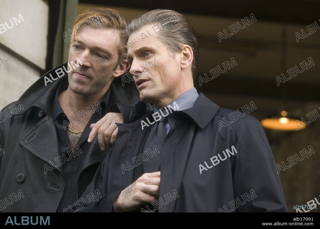 VIGGO MORTENSEN y VINCENT CASSEL en PROMESAS DEL ESTE, 2007 (EASTERN PROMISES), dirigida por DAVID CRONENBERG. Copyright SERENDIPITY POINT FILMS/BBC FILMS/FOCUS FEATURES / MOUNTAIN, PETER.