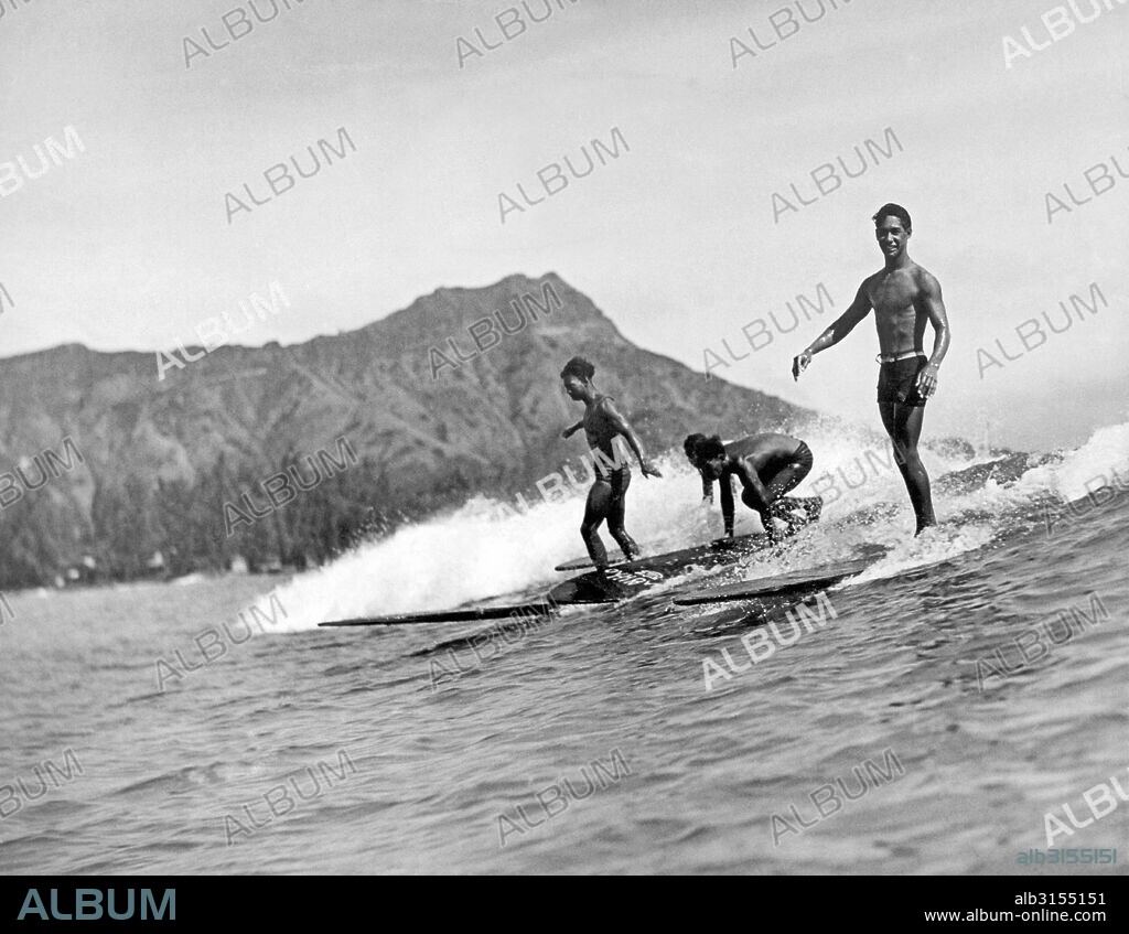 Surfing In Honolulu - Album alb3155151