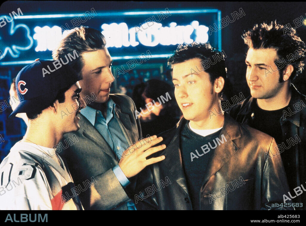 JAMES LANCE BASS, JOEY FATONE y JUSTIN TIMBERLAKE en EN BUSCA DE UN BESO SALVAJE, 2001 (ON THE LINE). Copyright DIMENSION FILMS / MACAULAY, BRUCE.