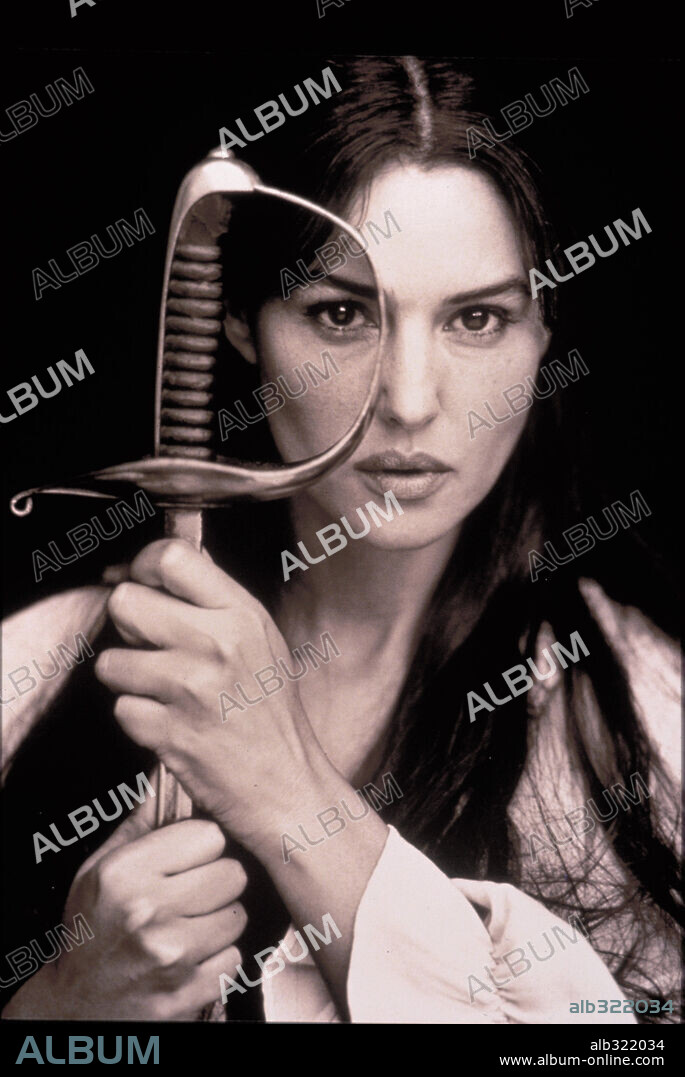 MONICA BELLUCCI in THOSE WHO LOVE, 1998 (A LOS QUE AMAN), directed by ISABEL COIXET. Copyright SOGETEL.