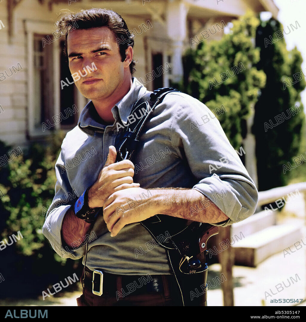 BURT REYNOLDS in GUNSMOKE, 1955, directed by ANDREW V. MCLAGLEN, BERNARD MCEVEETY, GUNNAR HELLSTROM, TED POST and VINCENT MCEVEETY. Copyright CBS TELEVISION NETWORK.