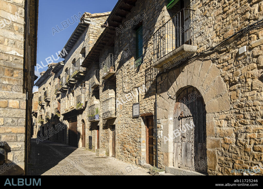 typical street, Aínsa, Huesca, Aragon, Pyrenees mountain range, Spain.