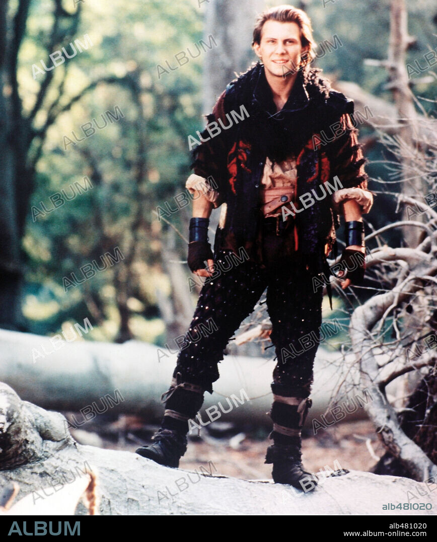 CHRISTIAN SLATER in ROBIN HOOD: PRINCE OF THIEVES, 1991, directed by KEVIN REYNOLDS. Copyright WARNER BROTHERS.
