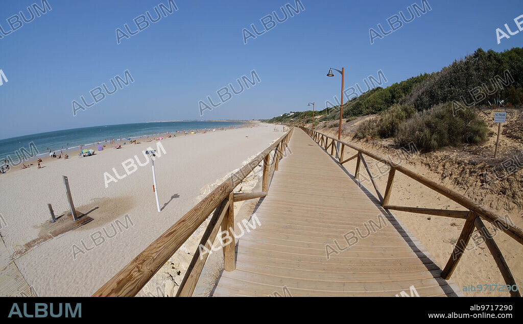 Puerto de santa María (Cádiz), 01/09/2018. Playas de el Buzo, las Redes y la Calita. Foto: Paco Martin Archsev.