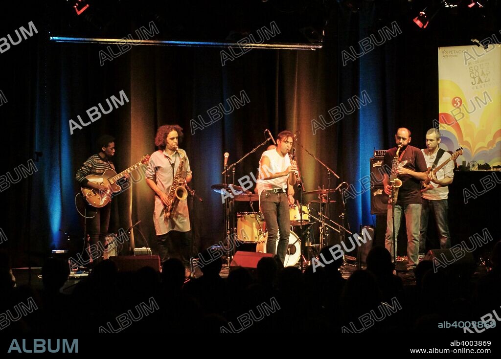 Idris Rahman, Shirley Tetteh and Chris Williams (alto sax), Ropetackle Arts Centre, Shoreham, West Sussex, jan 2016.