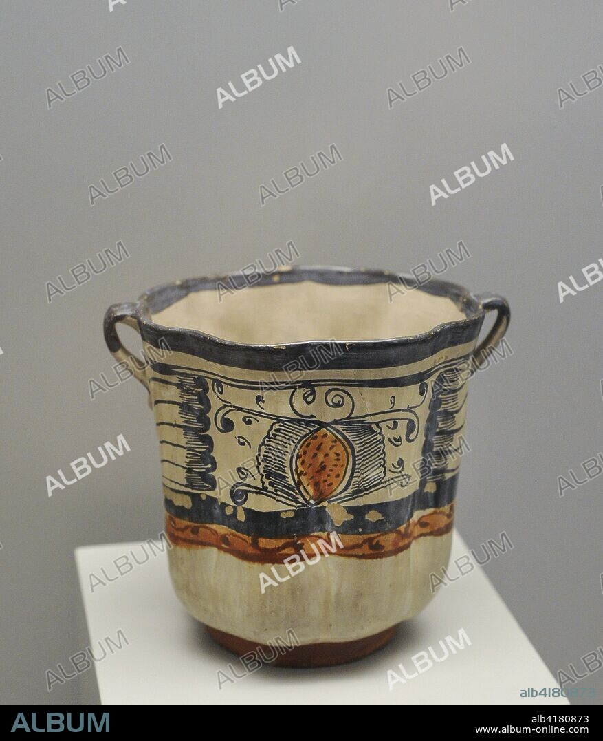 Vaso. Cerámica. Virreinato de la Nueva España (Siglo XVII). Tonalá (Guadalajara), México. Museo de América. Madrid. España.