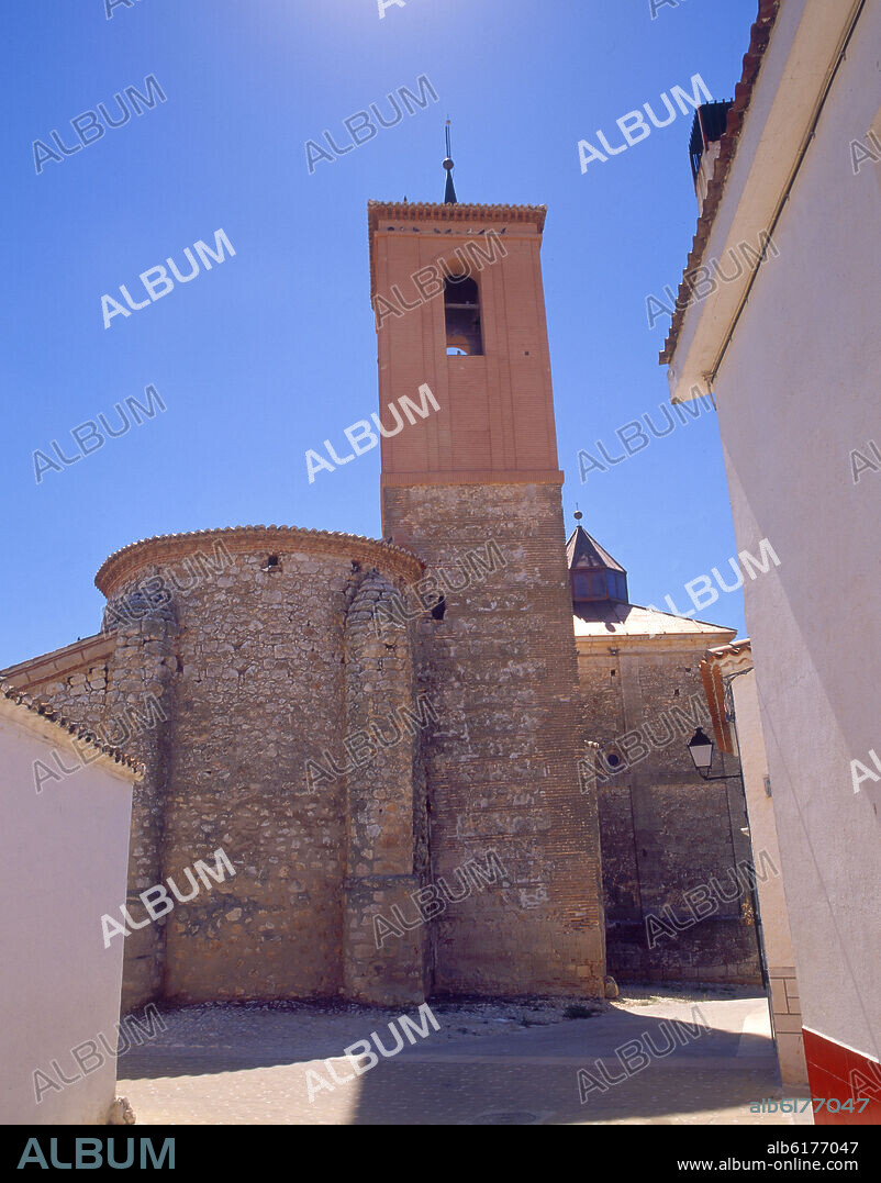 ABSIDE Y TORRE - IGLESIA INICIADA EN EL S XVI Y DESTRUIDA EN 1936 - RECONSTRUIDA.