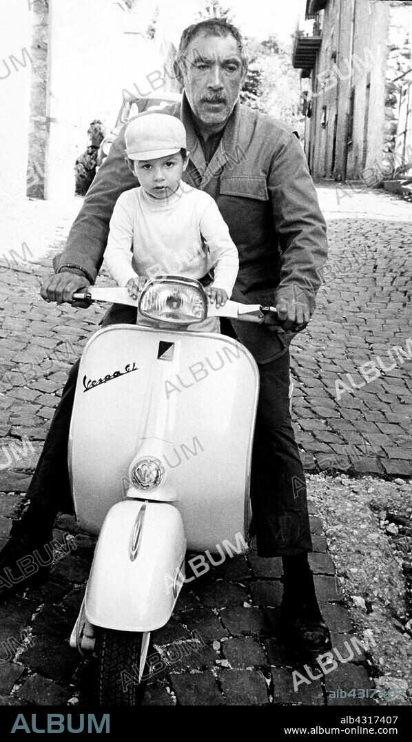 Walter Chiari. Paola Quattrini. 1968.