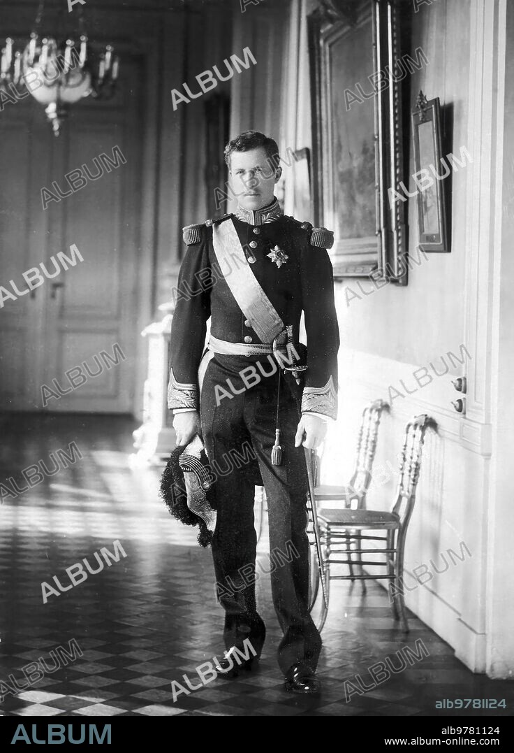 Diciembre 1909. El nuevo Rey de Bélgica. - el príncipe Alberto. Heredero del trono belga que Reinara con el nombre de Alberto I.