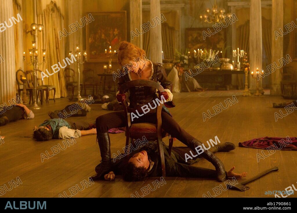 BENJAMIN WALKER y ERIN WASSON en ABRAHAM LINCOLN: CAZADOR DE VAMPIROS, 2012 (ABRAHAM LINCOLN: VAMPIRE HUNTER), dirigida por TIMUR BEKMAMBETOV. Copyright ABRAHAM PRODUCTIONS/BAZELEVS PRODUCTION/TIM BURTON PRODUCTIO.