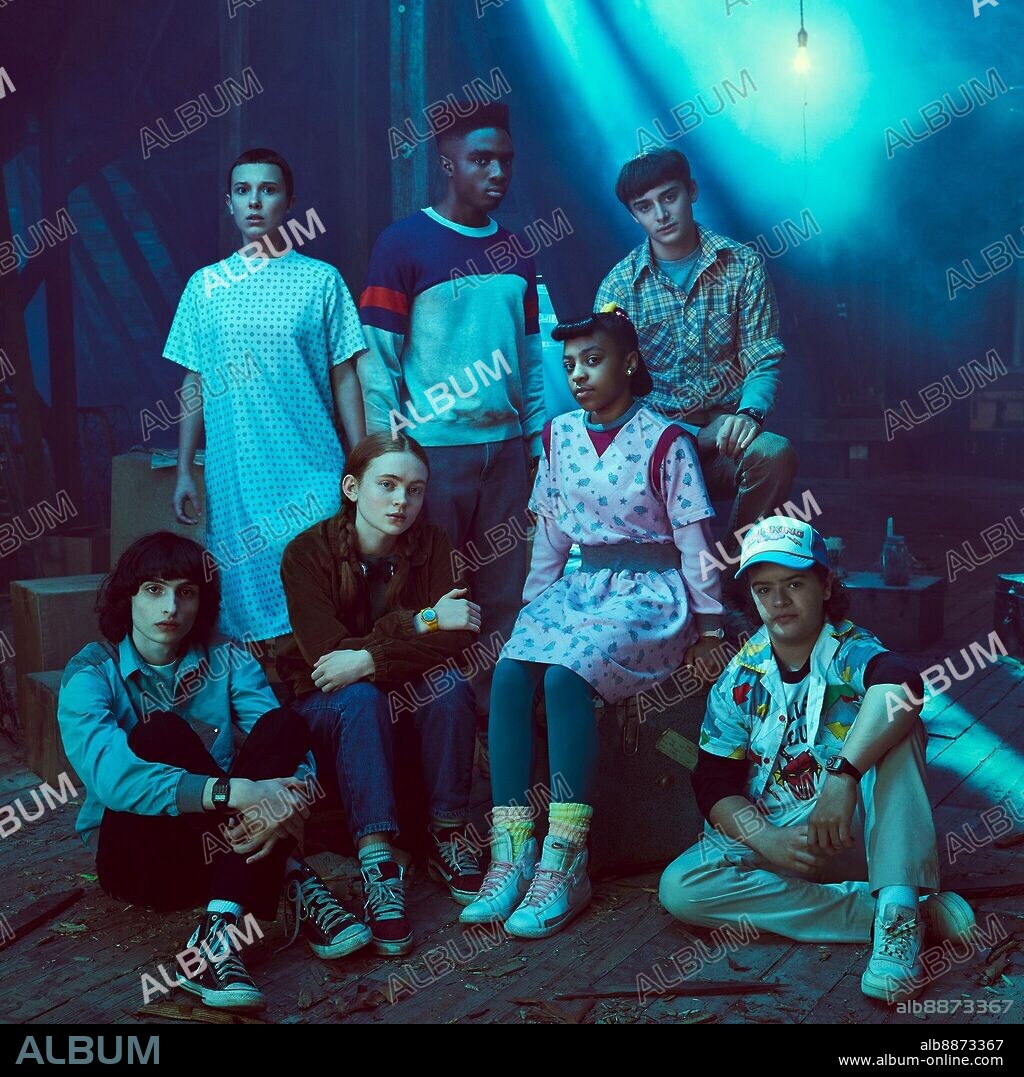 CALEB MCLAUGHLIN, FINN WOLFHARD, GATEN MATARAZZO, MILLIE BOBBY BROWN, NOAH SCHNAPP, Priah Ferguson and SADIE SINK in STRANGER THINGS, 2016, directed by MATT DUFFER and ROSS DUFFER. Copyright 21 LAPS ENT/MONKEY MASSACRE. Season 4.