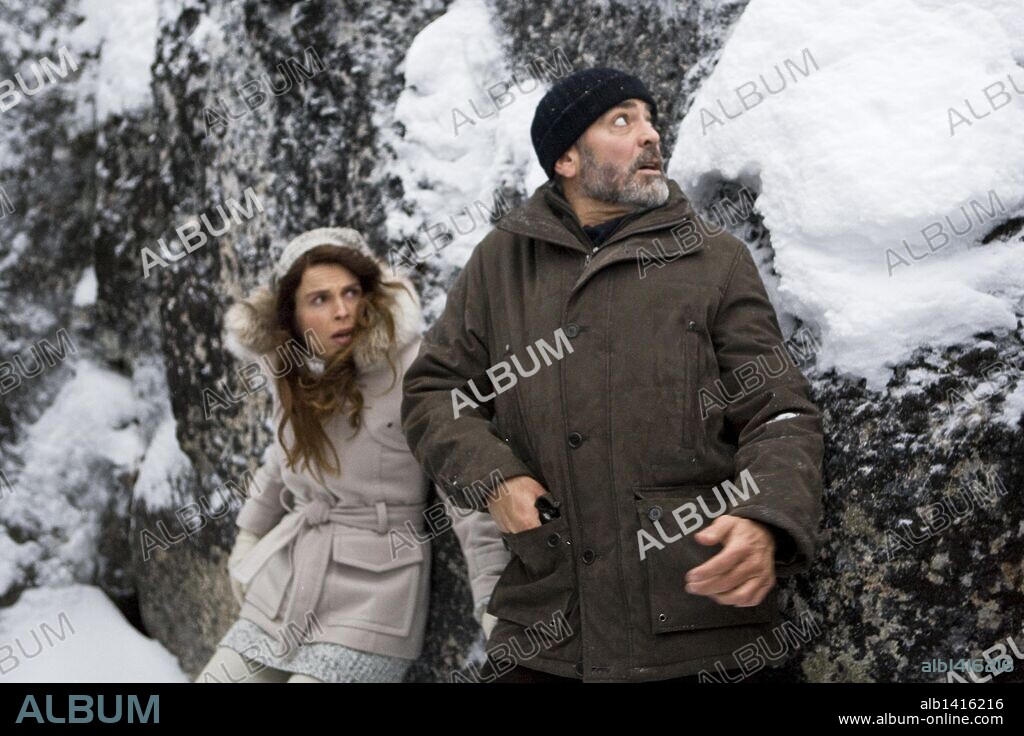 GEORGE CLOONEY and IRINA BJORKLUND in THE AMERICAN, 2010, directed by ANTON CORBIJN. Copyright FOCUS FEATURES/GREENLIT RIGHTS/SMOKE HOUSE/THIS IS THAT PROD.