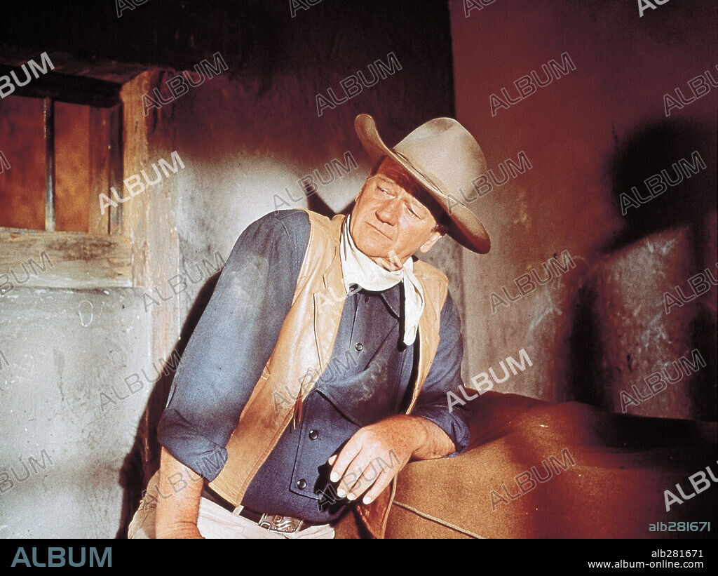 JOHN WAYNE en LOS CUATRO HIJOS DE KATIE ELDER, 1965 (THE SONS OF KATIE ELDER), dirigida por HENRY HATHAWAY. Copyright PARAMOUNT PICTURES.