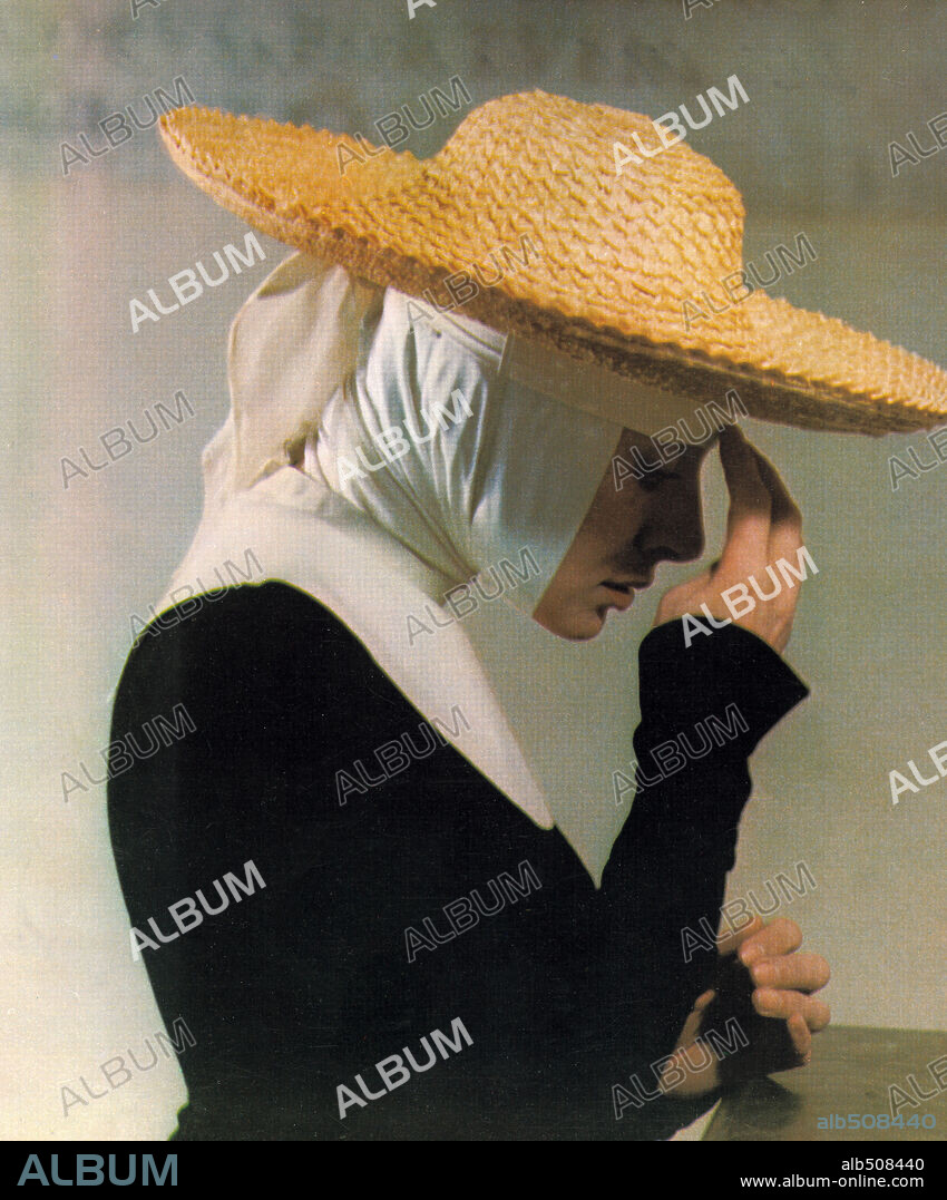 LIGIA BRANICE en INTERIOR DE UN CONVENTO, 1977 (INTERNO DI UN CONVENTO), dirigida por WALERIAN BOROWCZYK. Copyright TRUST INTERNATIONAL FILMS.