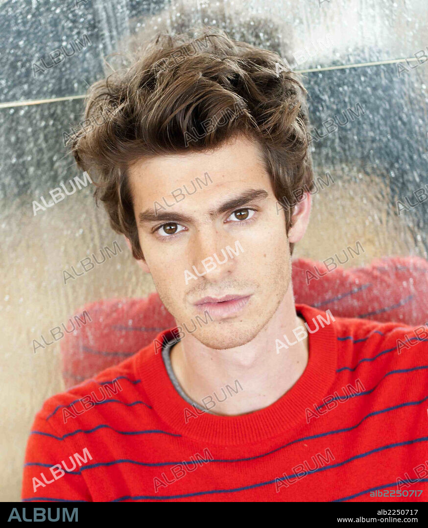 ANDREW GARFIELD in THE AMAZING SPIDER-MAN, 2012, directed by MARC WEBB. Copyright COLUMBIA PICTURES.
