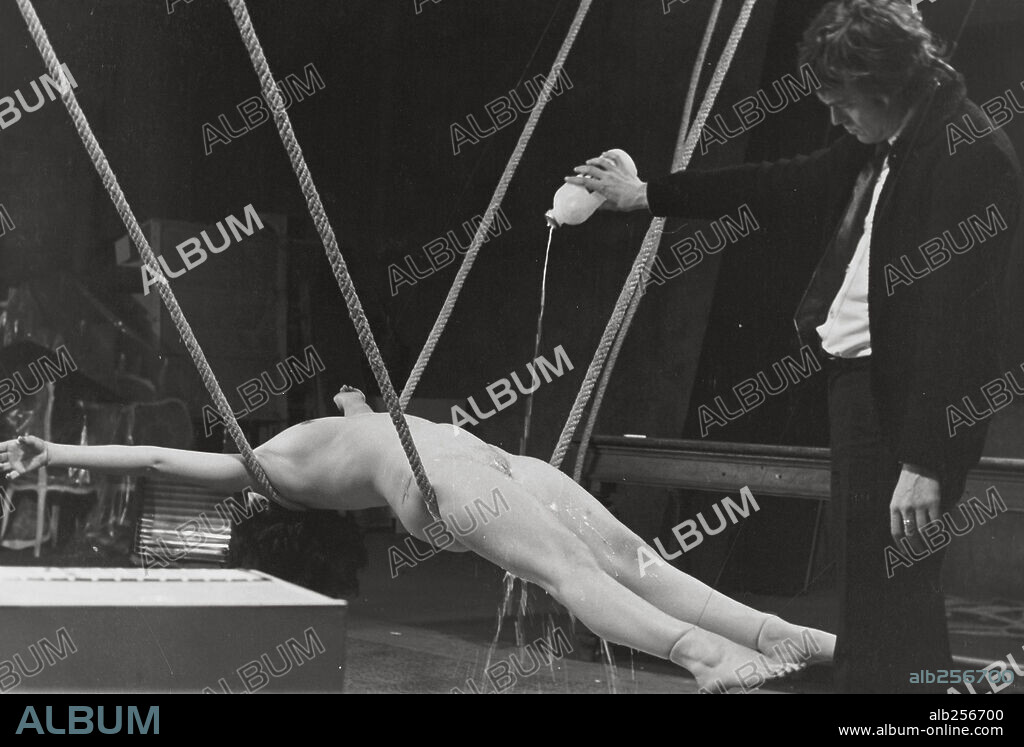 ANGEL JOVE en BILBAO, 1978, dirigida por JUAN JOSE BIGAS LUNA. Copyright FIGARO FILMS.