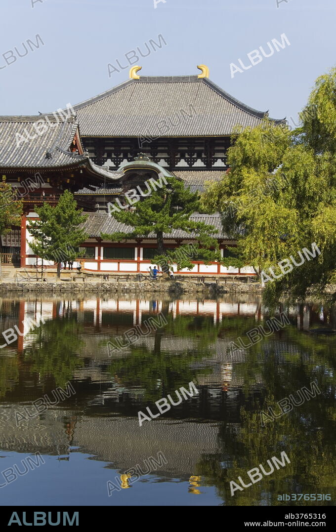 Reflection of Todaiji Big Buddha Temple constructed in the 8th century, UNESCO World Heritage Site, Nara City, Nara Prefecture, Honshu Island, Japan, Asia.