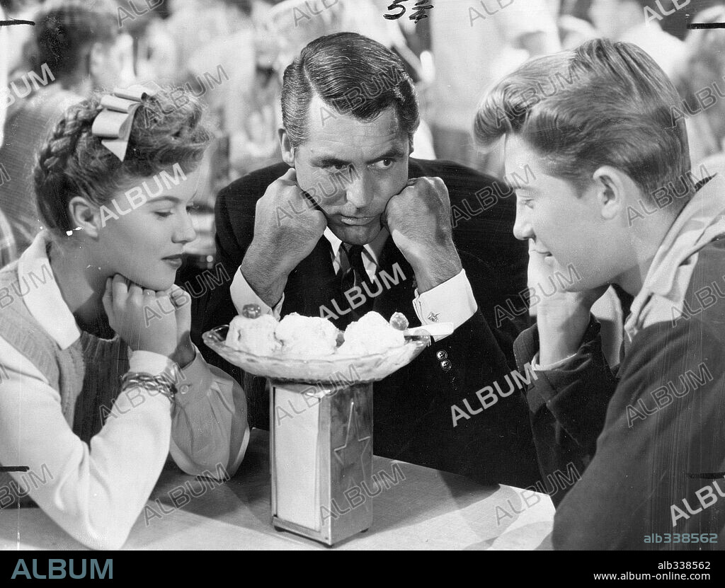 CARY GRANT, JOHNNY SANDS and SHIRLEY TEMPLE in THE BACHELOR AND THE BOBBY-SOXER, 1947, directed by IRVING REIS. Copyright RKO.