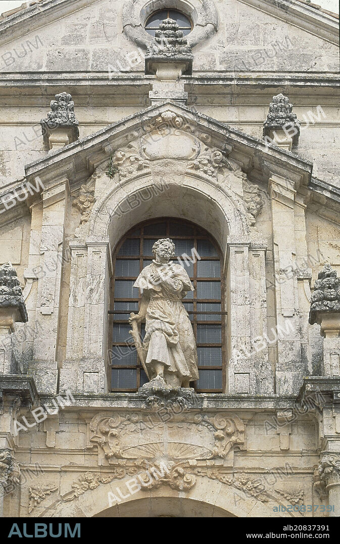 JOSÉ BENITO DE CHURRIGUERA. ESCULTURA DE SAN FRANCISCO JAVIER EN LA FACHADA DE LA IGLESIA - SIGLO XVIII.