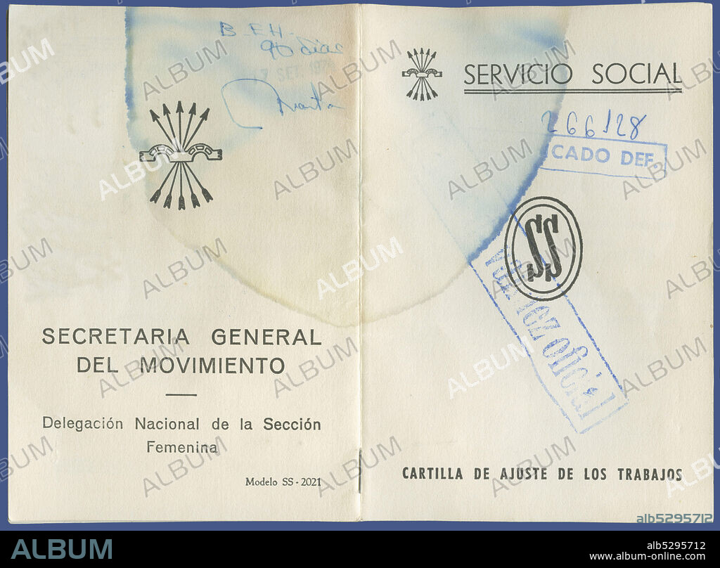 España. Falange española. Cartilla de ajuste de los trabajos del Servicio Social organizados por la Delegación Nacional de la Sección Femenina de la Secretaría General del Movimiento. Año 1972.
