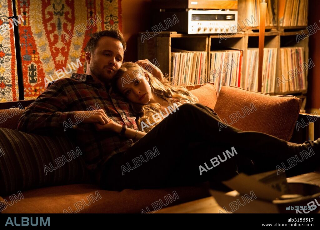 AARON PAUL and AMANDA SEYFRIED in FATHERS AND DAUGHTERS, 2015, directed by GABRIELE MUCCINO. Copyright VOLTAGE PICTURES.