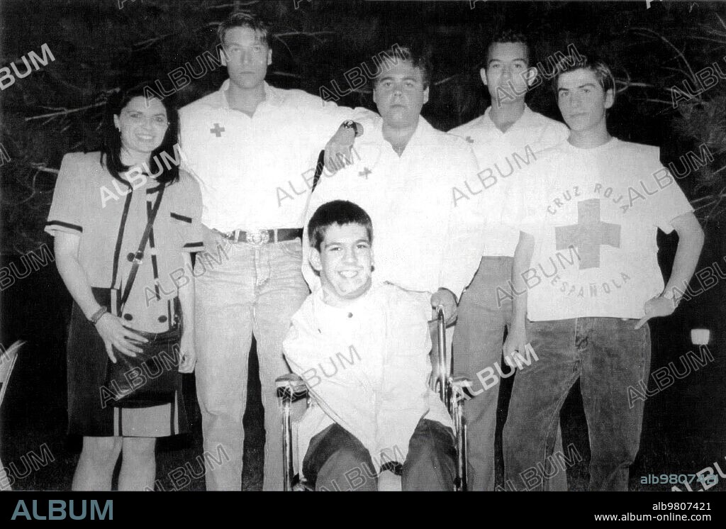 5 julio 1992. La cruz Roja de Torrijos (Toledo) durante la celebración de su cena Anual, en la que Participaron unas Trescientas Personas, y en la que el presidente Local, Cipriano García Luben, Agradeció la colaboración de los Torrijeños con esta Institución.