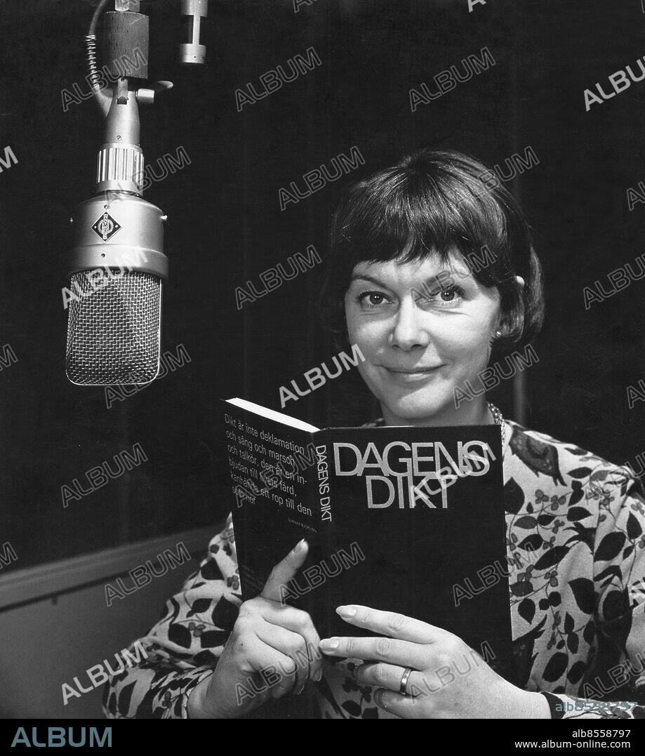 1966.. Not. Anita Björk 1966 Anm. Publ. i RiR 12/67 Inspelningar Skådespelare Dagens Dikt Studios persons: Anita Björk sites: SVERIGE.