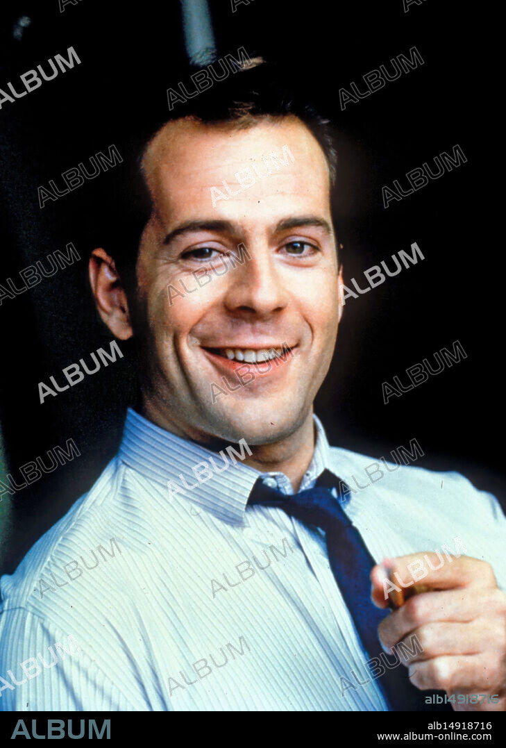 BRUCE WILLIS in DAS MODEL UND DER SCHNÜFFLER, 1985 (MOONLIGHTING). Copyright ABC.