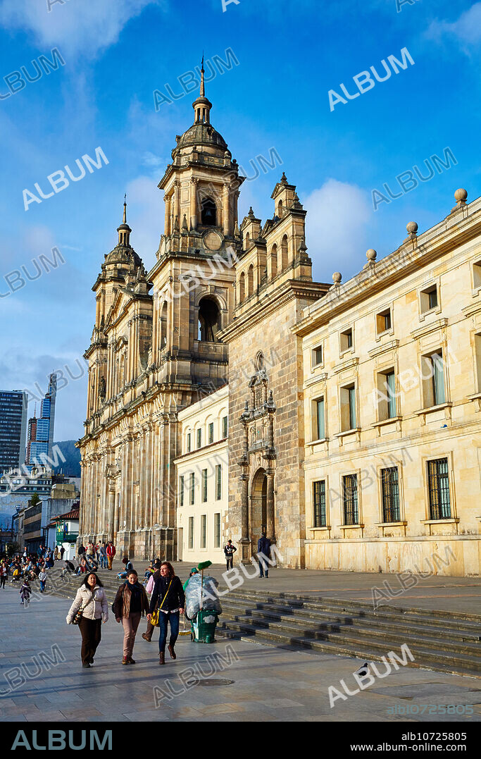 Catedral Primada de Colombia, Plaza de Bolivar, Bogota, Cundinamarca, Colombia, South America.