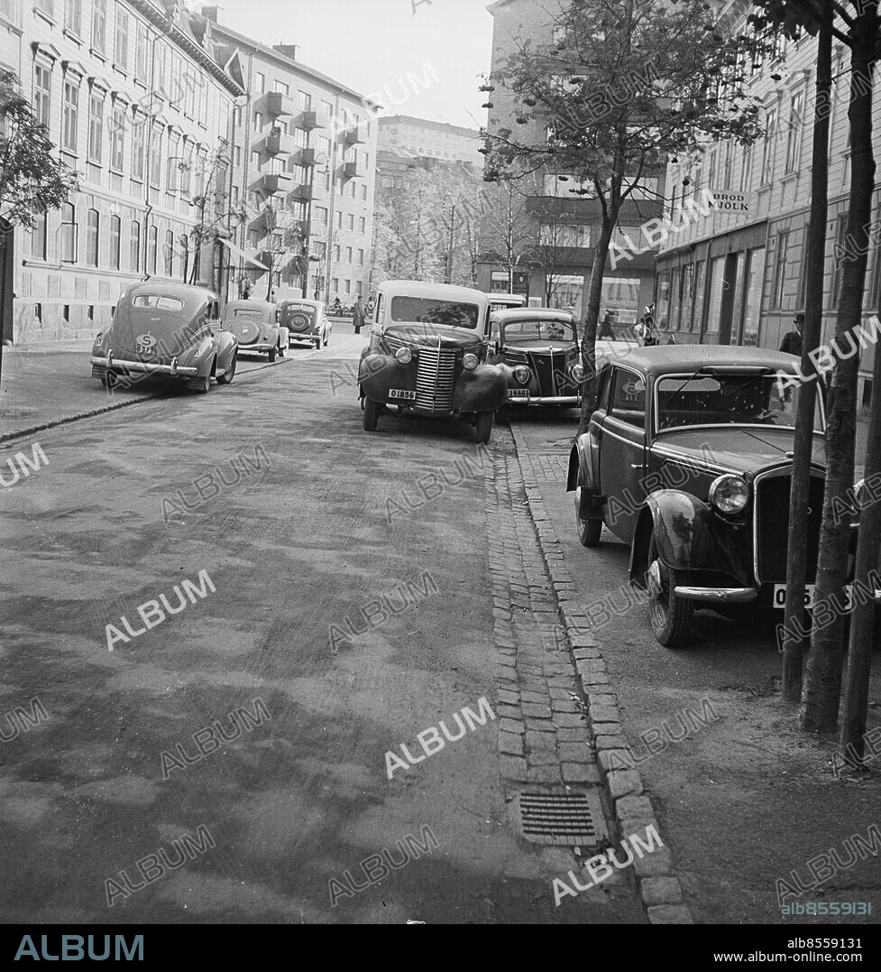 Göteborg Oktober 1946. Vild parkering på Borgargatan i Olskroken. *** Local Caption *** . KAMERAREPORTAGE.