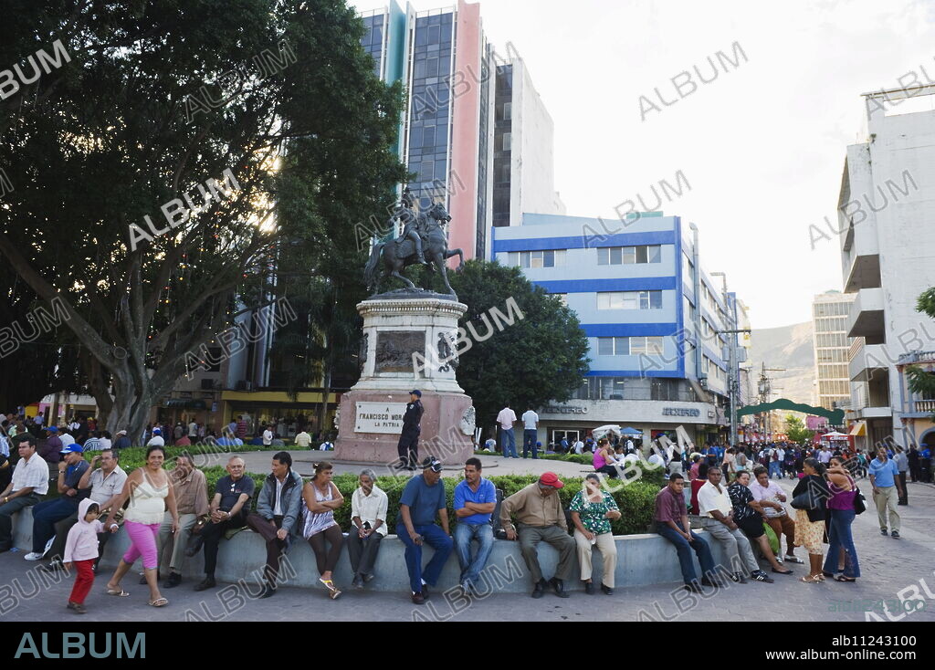 Equestrian statue of Franscisco Morazan, Plaza Morazan, Tegucigalpa, Honduras, Central America.