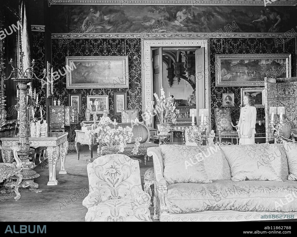LONGLEAT HOUSE ( WILTS) built in the 16th Century , by Sir John Thynne . It is the ancestral home of the Marquis of Bath . Considered to be the best show places of England , the house is now open to the public. PICTURE SHOWS:- The drawing room . 10 February 1950.