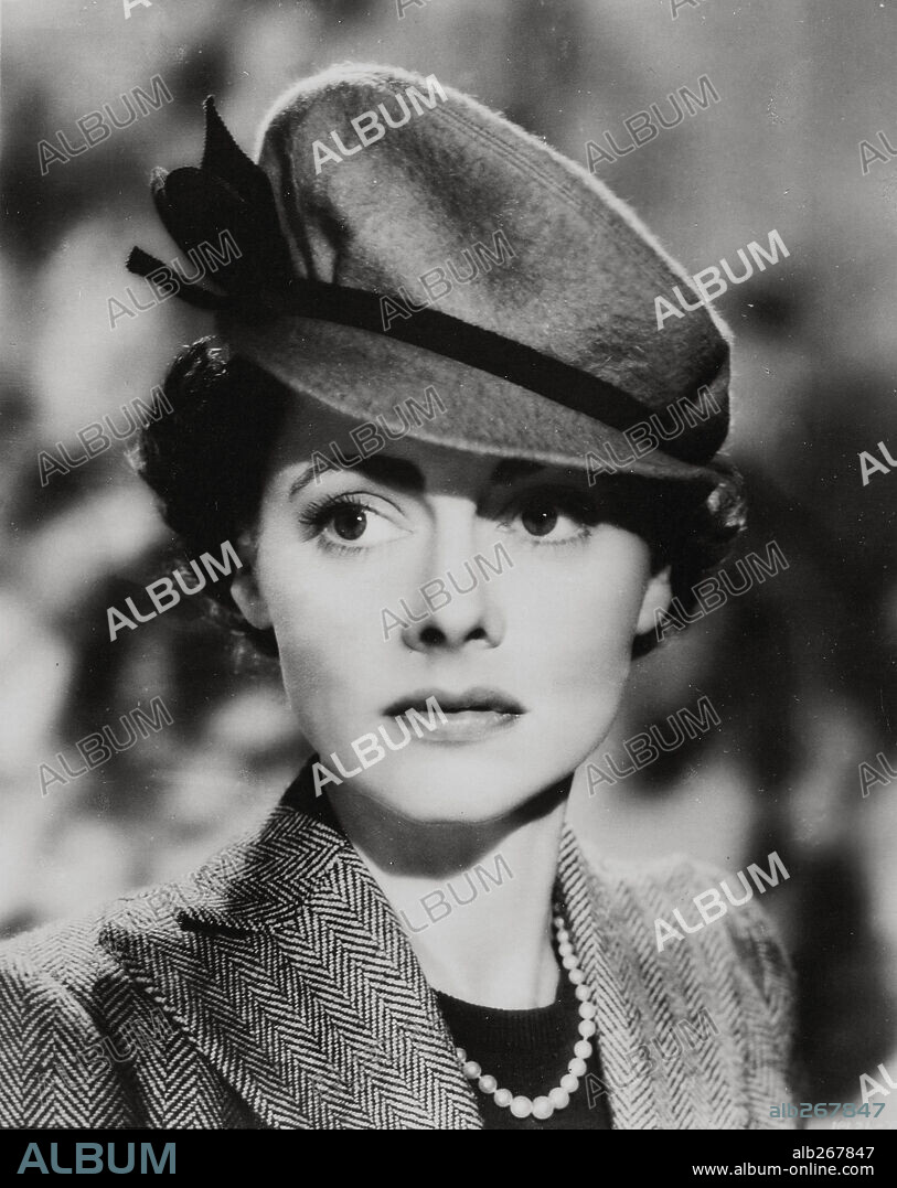 CELIA JOHNSON in BRIEF ENCOUNTER, 1945, directed by DAVID LEAN. Copyright CINEGUILD.