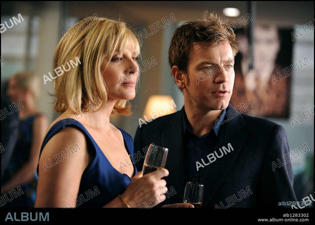 EWAN McGREGOR et KIM CATTRALL dans THE GHOST WRITER, 2010, réalisé par ROMAN POLANSKI. Copyright FRANCE 2 CINEMA.