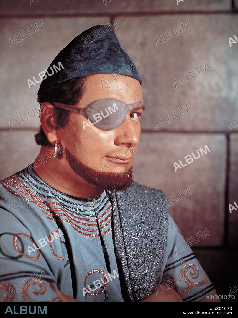 Sir Peter Ustinov. PETER USTINOV en SINUHE EL EGIPCIO, 1954 (THE EGYPTIAN), dirigida por MICHAEL CURTIZ. Copyright 20TH CENTURY FOX.