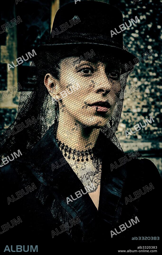 OONA CHAPLIN en TABOO, 2017, dirigida por CHIPS HARDY, STEVEN KNIGHT y TOM HARDY. Copyright HARDY, SON & BAKER/SCOTT FREE PRODUCTIONS. Temporada 1.