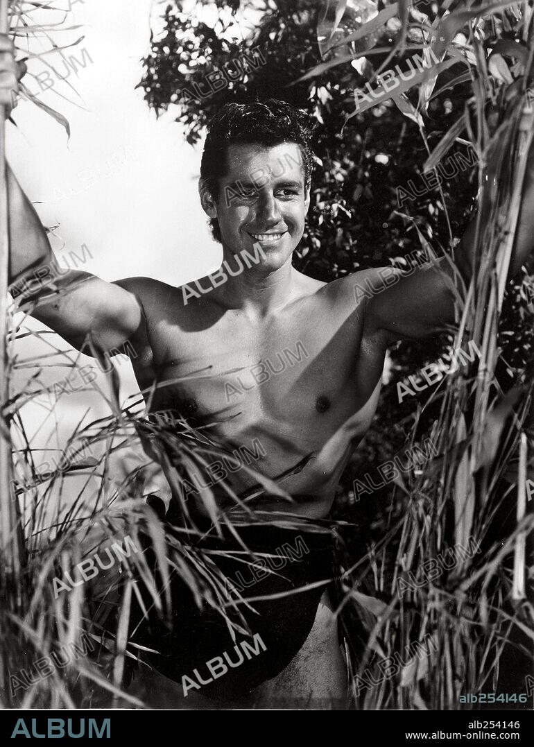 GORDON SCOTT en TARZÁN Y EL SAFARI PERDIDO, 1957 (TARZAN AND THE LOST SAFARI), dirigida por H. BRUCE HUMBERSTONE. Copyright M.G.M.