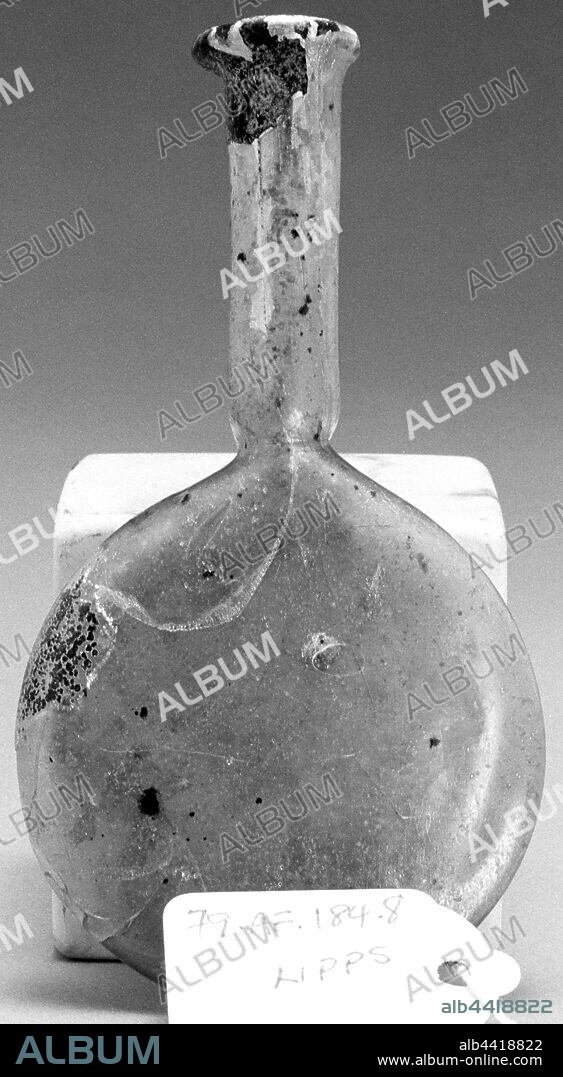 Pilgrim Flask, Unknown, Roman Empire, perhaps 4th - 5th century, Glass, 11 cm (4 5/16 in.).