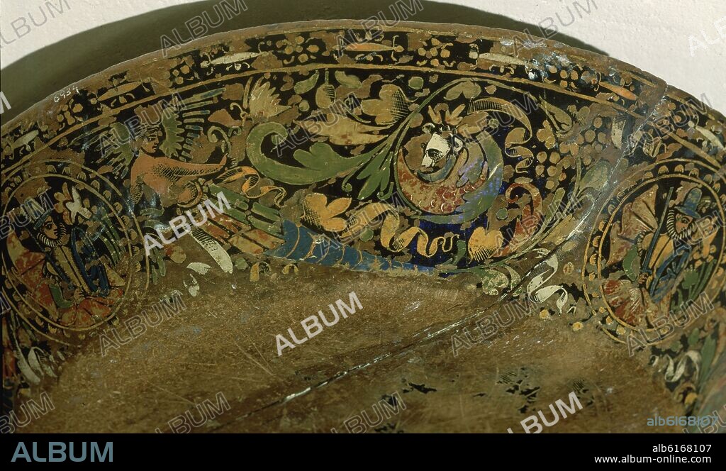 BATEA DE MADERA LACADA- DET COLONO ESPAÑOL RODEADO DE ANGELES INDIGENAS-ARTE MEXICANO-S XVIII.