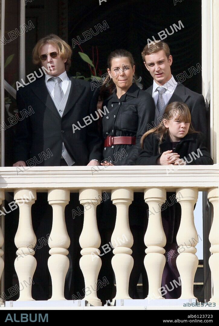 (L-R) Andrea Casiraghi, Charlotte Casiraghi, Pierre Casiraghi and Princess Alexandra of Hanover smile on a balcony during the Army Parade as part of Monaco?s National Day celebrations in Monte Carlo, Monaco, 19 November 2009. Photo: Albert Nieboer (NETHERLANDS OUT). 19/11/2009
